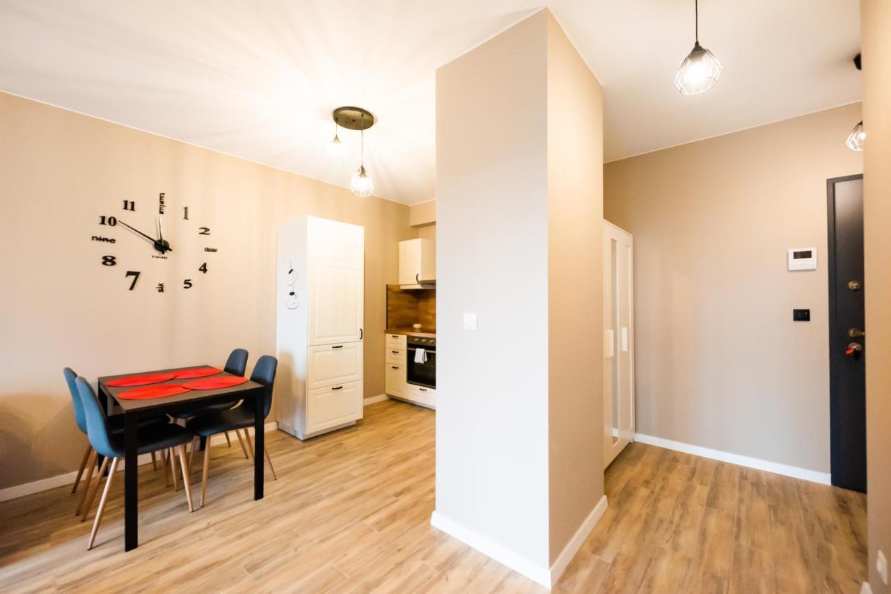 High Wilanow Elegant Apartment Warsaw Ngoại thất bức ảnh